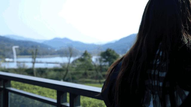 DƬ